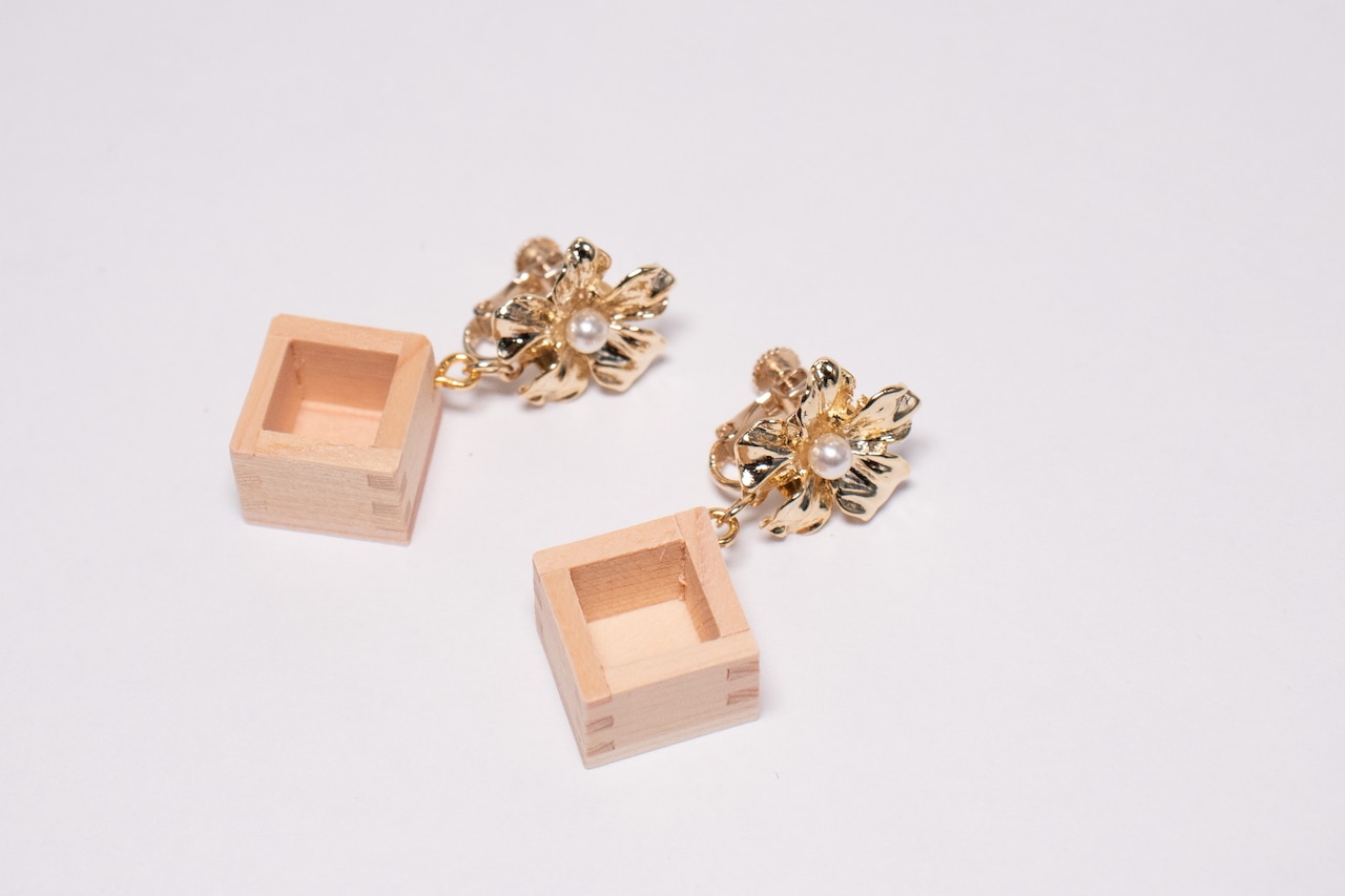 KUMIKI 黄花ピアス 枡ジュエリー